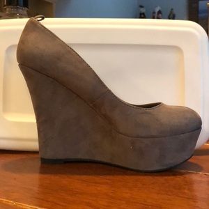 Madden girl wedges